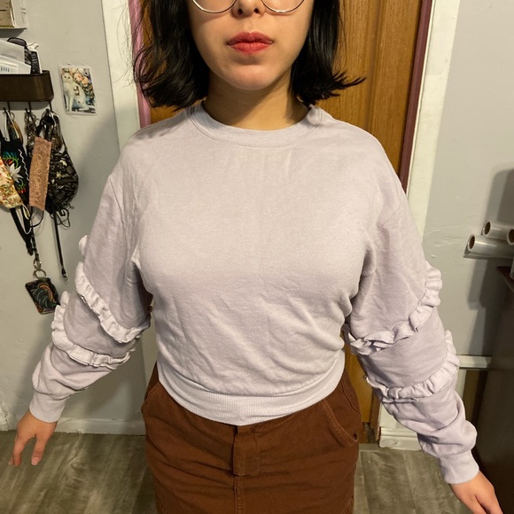 Lilac ruffle sleeve sweater - Picture 4 of 4